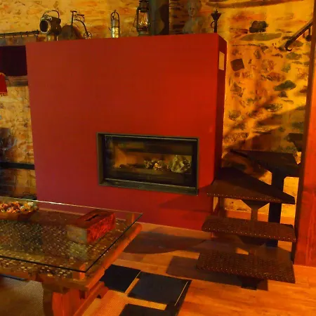 בית כפרי Casa Castane Puente de Domingo Florez